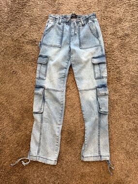 Relaxed Light Blue Women's Cargo Denim Jeans with Drawstring Waist